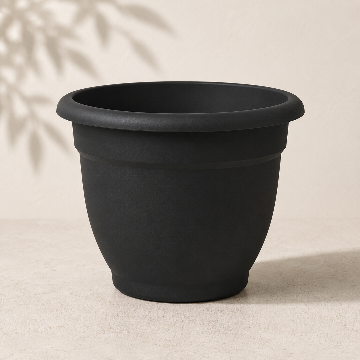 6 inch Bloem Ariana planter with grid in Black